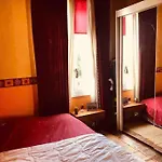 Daire Charming Quiet Big Flat Surrounding Gardens