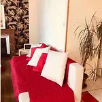 Charming Quiet Big Flat Surrounding Gardens * גרנובל