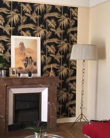 Charming Quiet Big Flat Surrounding Gardens