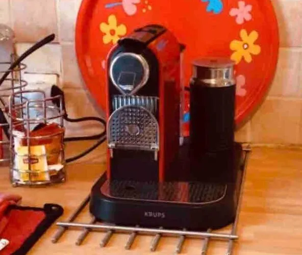 Charming Quiet Big Flat Surrounding Gardens *