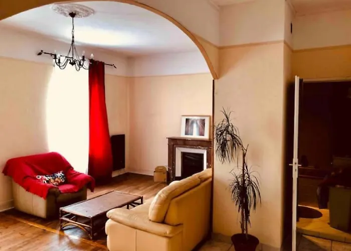 Charming Quiet Big Flat Surrounding Gardens Apartament